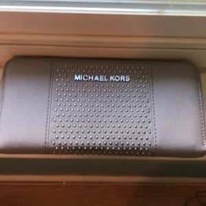 Michael Kors wallet